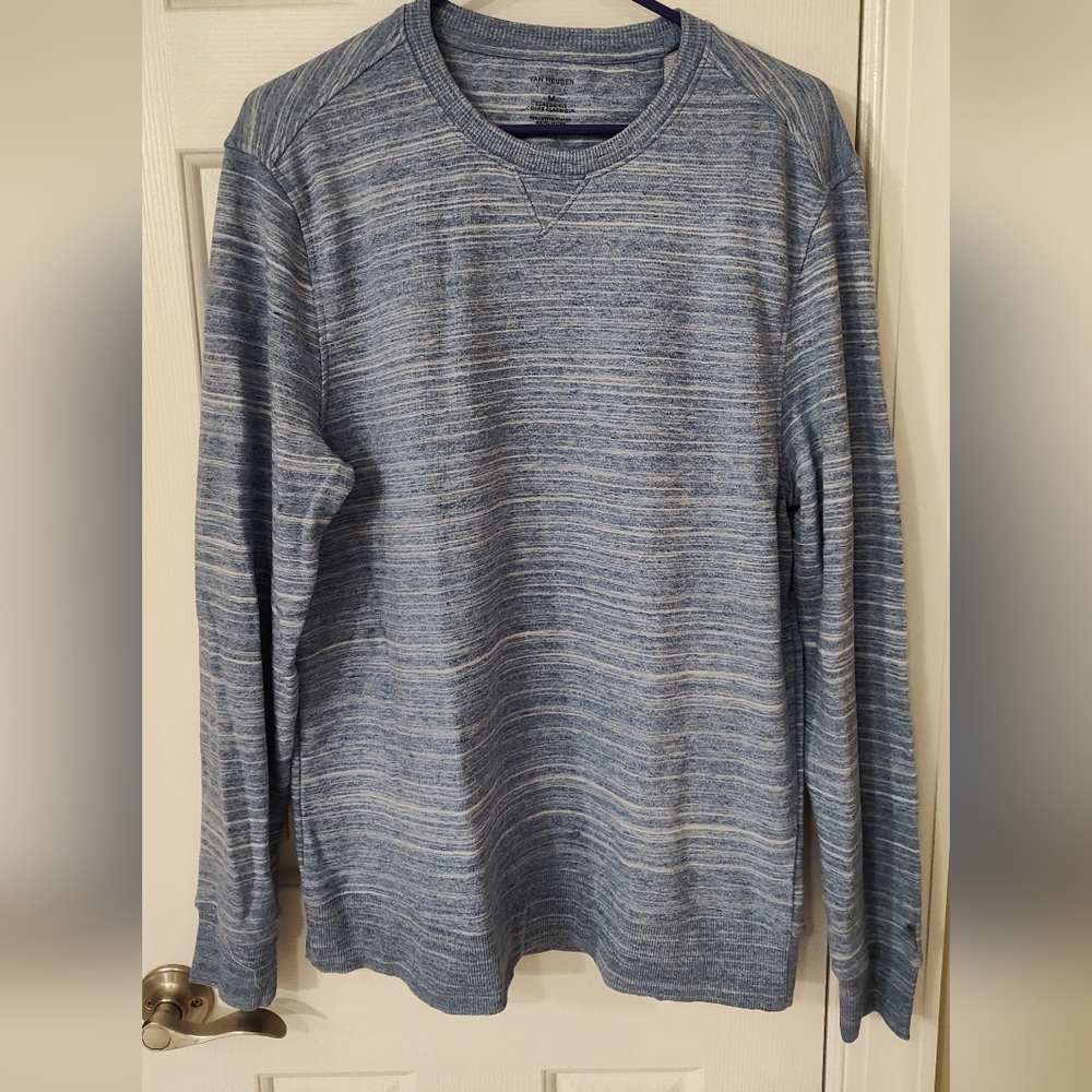 Van Heusen Men's Classic Fit Long Sleeve Shirt, Blue/ White, Size Medium